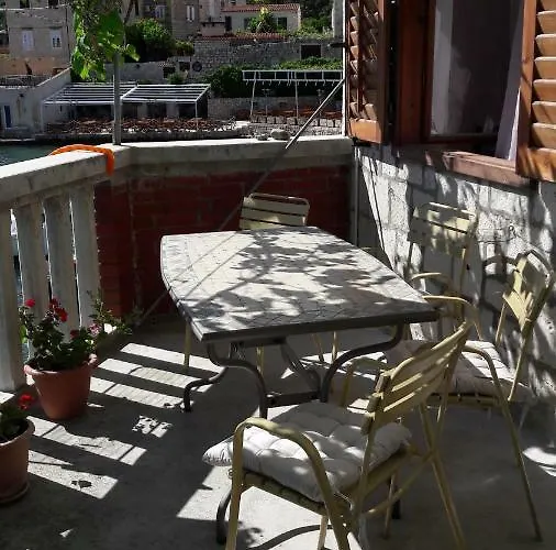 Daire Anka's Komiža